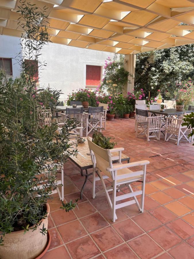 Karthea Hotel 2*